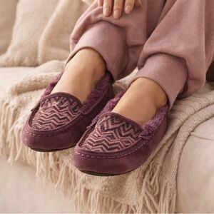 Sequin UGG Plum/Eggplant Suede Shearling Moccasin Slippers Chevron Womens 8